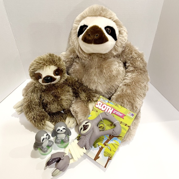 NWT Sloth Gift Pack - Picture 1 of 1